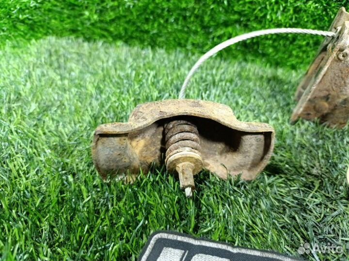 Крепеж запаски Ssangyong Actyon Sports Q100 D20DT