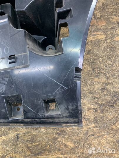 Крепление правое заднее BMW F10 F18