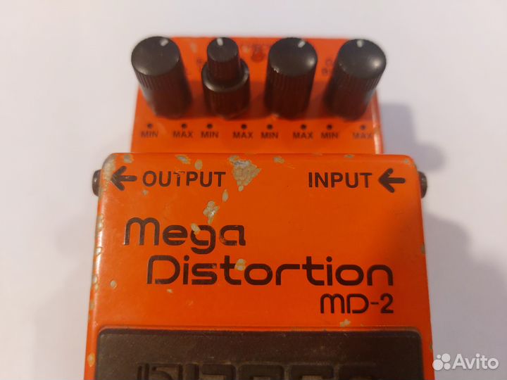 Гитарная педаль Boss MD-2 Mega Distortion