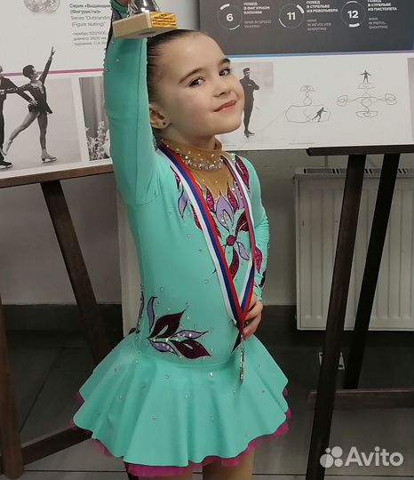 Платье для выступлений фигурное катание