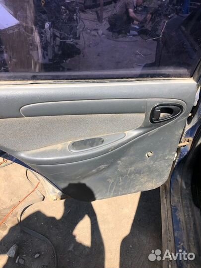 Обшивка двери Chevrolet Lanos A15SMS