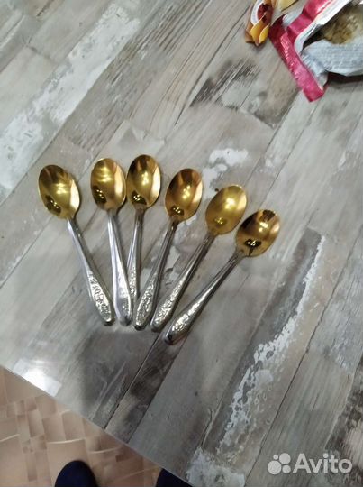 Набор ложек с позолотой