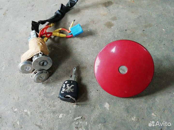 Замок зажигания peugeot 206