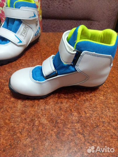 Лыжные ботинки trek 36р