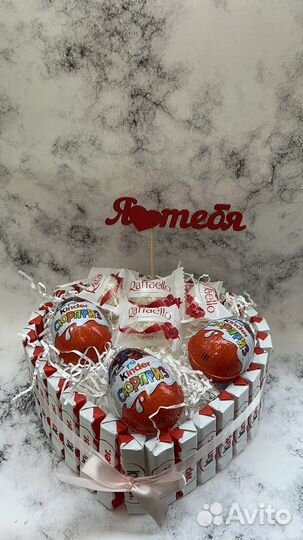 Боксы из кинднров, подарки на 8 марта