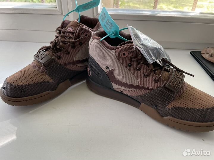 Кроссовки Nike x Travis Scott Air Trainer 1