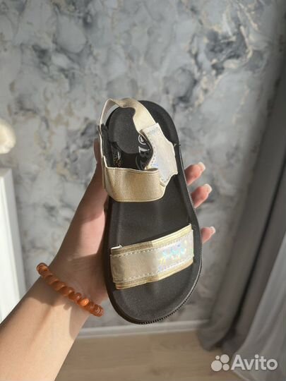 Босоножки для девочки
