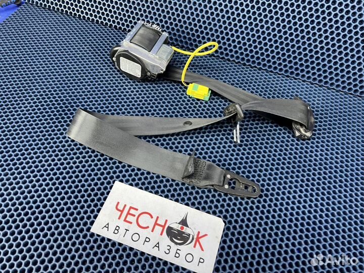 Ремень безопасности передний правый VW Touareg GP