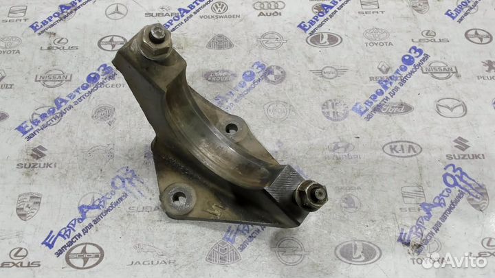 Кронштейн промежуточного вала Ford Focus II 2005-2