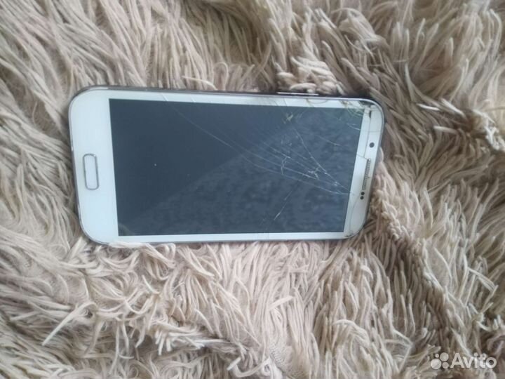 Телефон Samsung