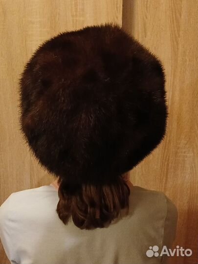 Берет норковый, на обьем головы 58 см