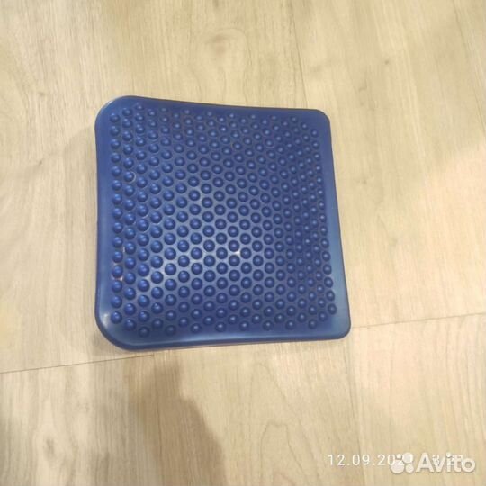 Ортопедическая клиновидная подушка