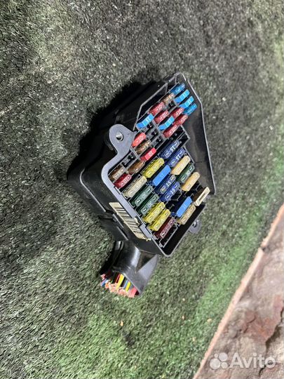 Блок предохранителей Passat B5.B5+