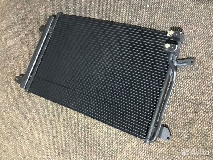 Радиатор кондиционера Volkswagen Jetta 6 6 2010