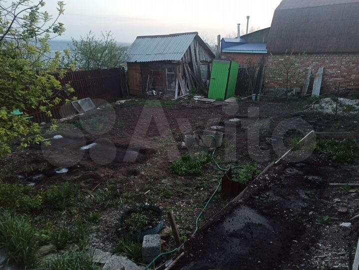 Дом 30 м² на участке 3 сот.
