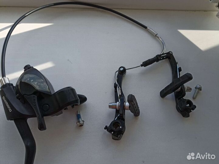 Тормоз и манетка передняя shimano