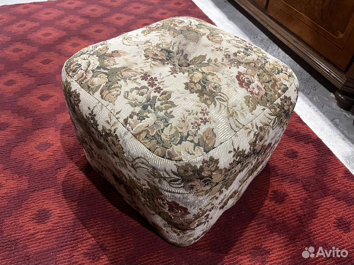 Пуф винтажный