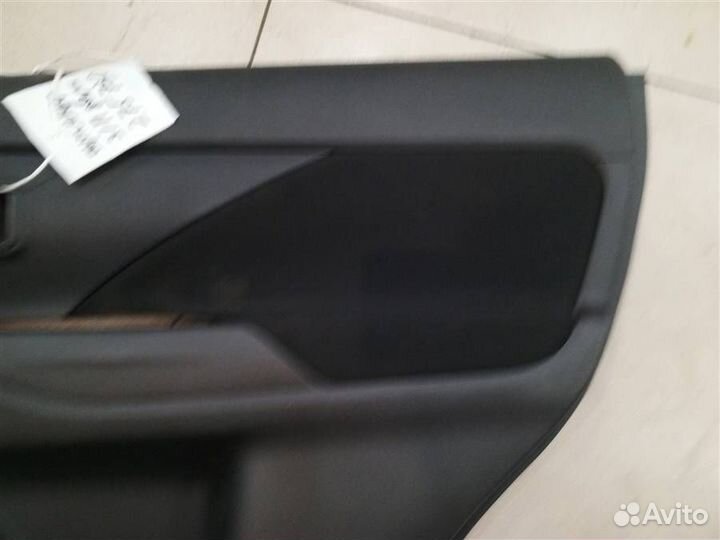 Обшивка двери задней правой Mitsubishi Outlander