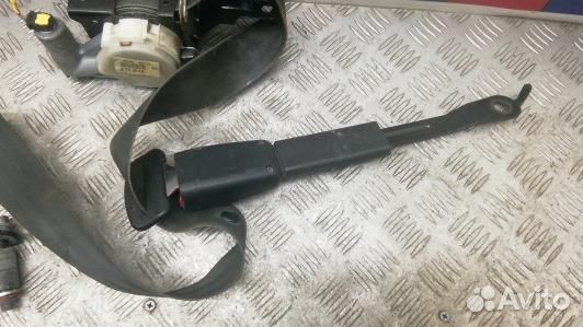 Ремень безопасности с пиропатроном сиденья передне