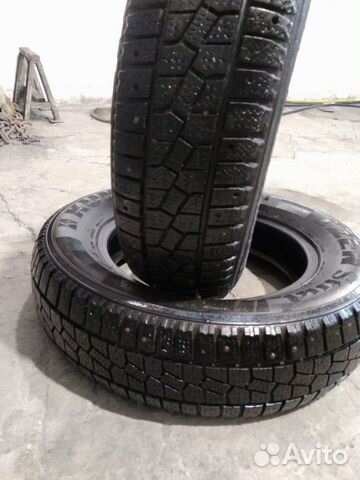 Kumho I'Zen Stud Snow KW11 17.5/75 R14