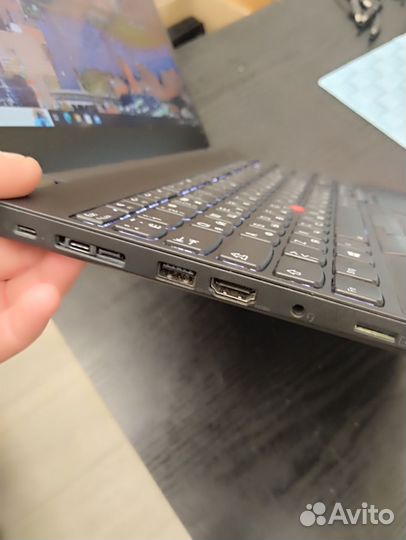 Lenovo ThinkPad T15 gen1. i5-10310u/512/16 Сенсор