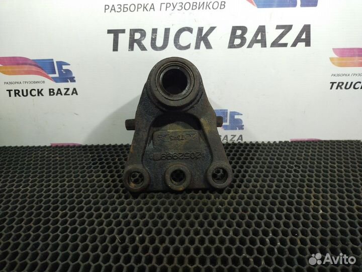 Кронштейн передней рессоры задний Volvo VNL