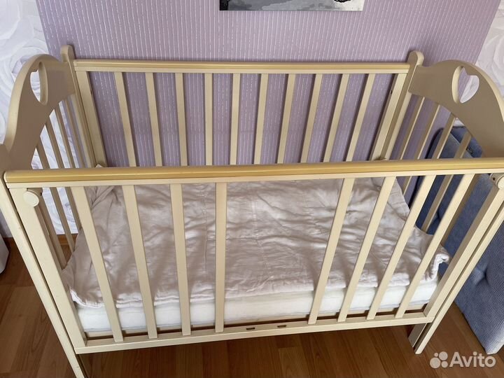 Детская кроватка