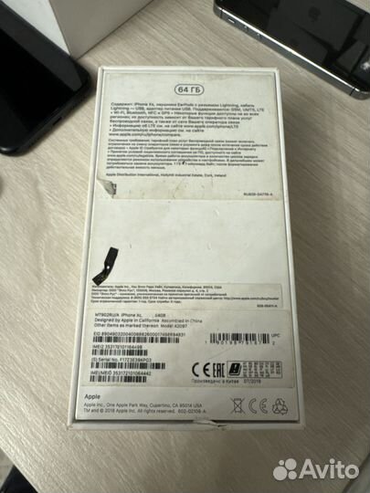iPhone Xs, 64 ГБ