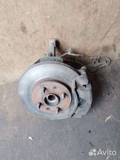 Кулак передний правый Hyundai Solaris 2