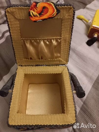 Шкатулка для швейных принадлежностей