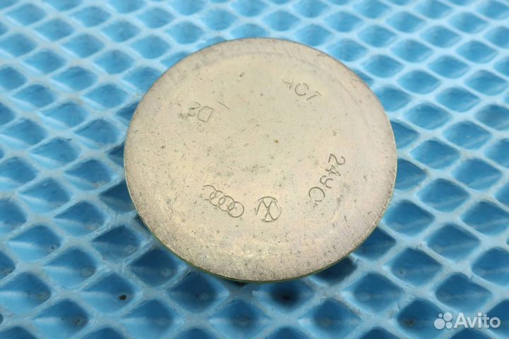 Колпачок ступицы 1J0501249C