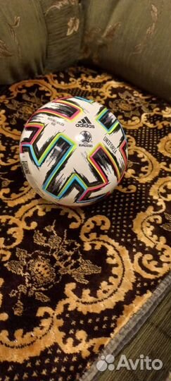 Сувенирный футбольный мяч Adidas Uniforia