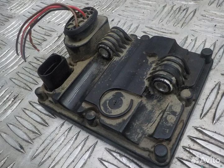 Блок управления кпп Skoda Yeti