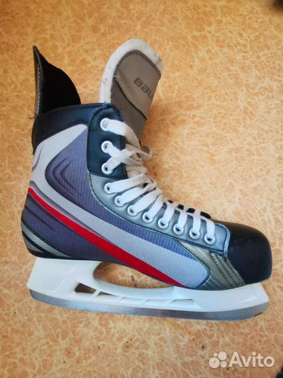 Хоккейные коньки bauer 44 размер