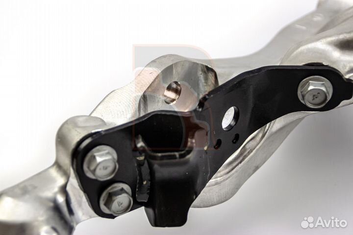 Рычаг лев Q70/M25/M37; Fuga Y51 задний привод