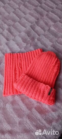 Рваная шапка и снуд