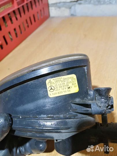 Фара противотуманная правая Mercedes w203 w463