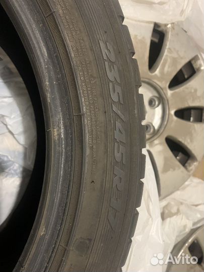 Toyo Snowprox S954 235/45 R17