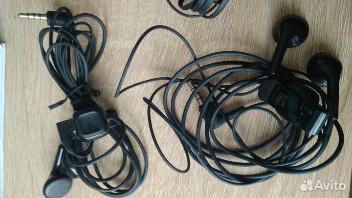 Гарнитура, наушники