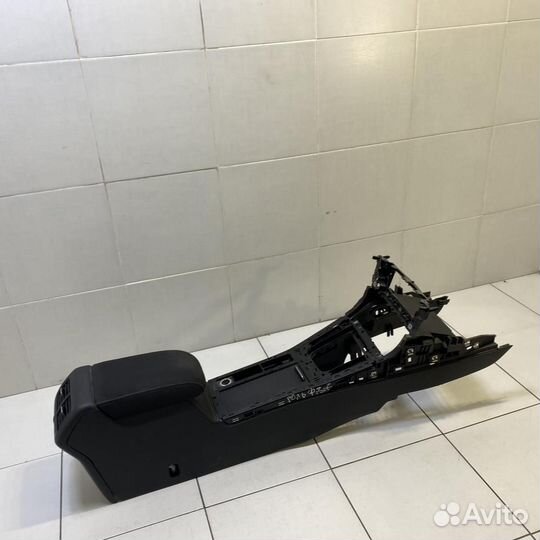 Консоль центральная Volkswagen Golf 7 5G1 MK7