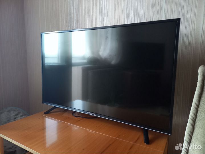 Телевизор LED Thomson 43 дюйма 110см