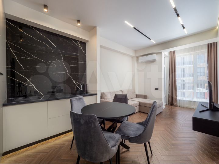 2-к. квартира, 47 м², 9/12 эт.