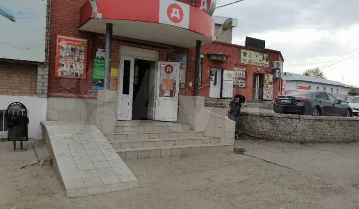 Сдается торговое помещение, 300 м²