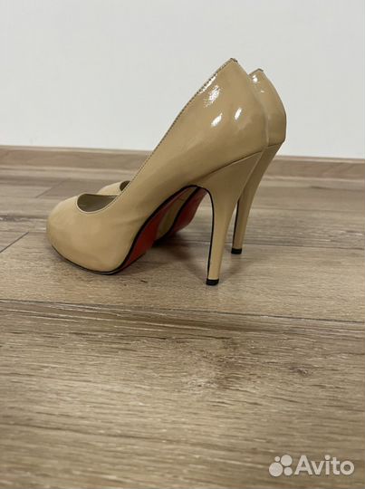 Туфли christian louboutin