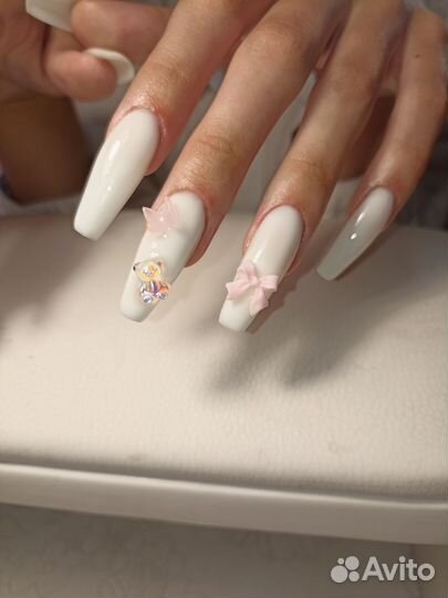 Гель-лак, наращивание ногтей, педикюр