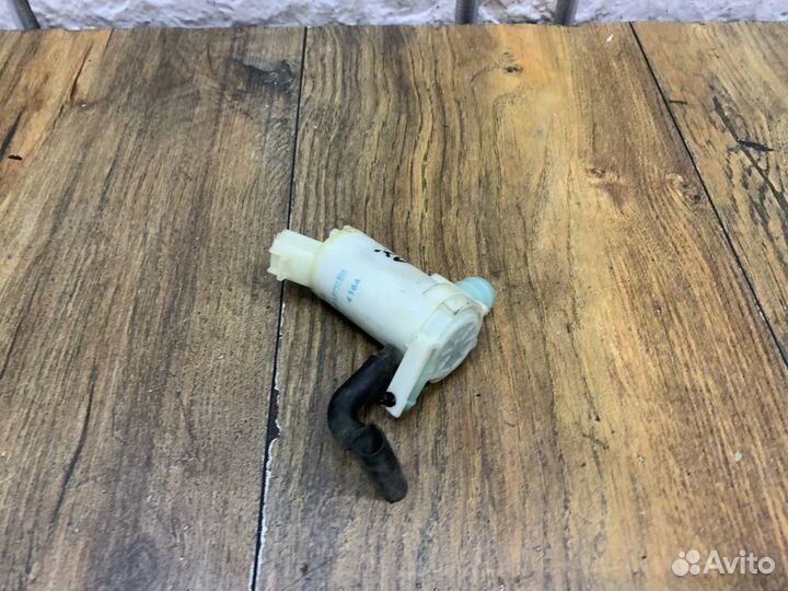 Subaru XV Насос омывателя