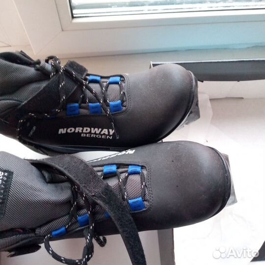 Лыжные ботинки 40р