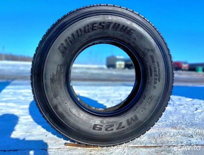 Bridgestone M729 315/117