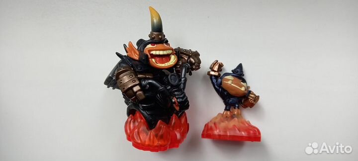 SkylanderS: Trap Team (огонь) 4U