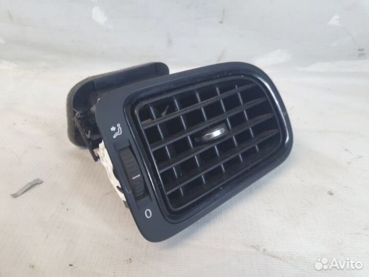 Дефлектор в торпеду Volkswagen Polo 5 CFN 2011